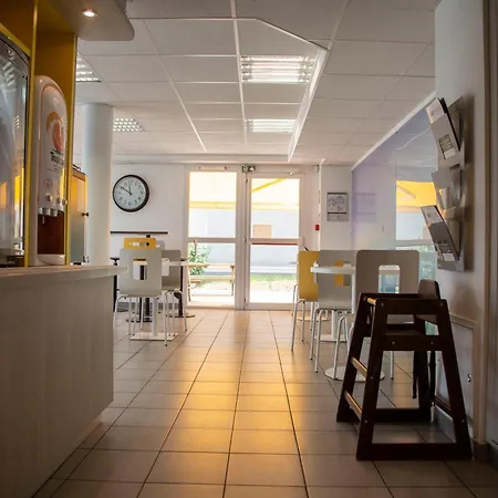 Отель Kyriad Eco - Arras Laurent Blangy Parc Expo