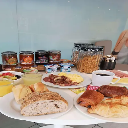 Kyriad Direct Arras - - Parc Expo Hotel Saint-Laurent-Blangy