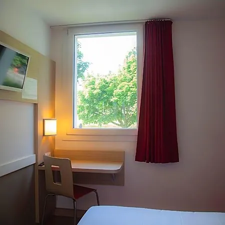 Hotell Kyriad Eco - Arras Laurent Blangy Parc Expo Saint-Laurent-Blangy